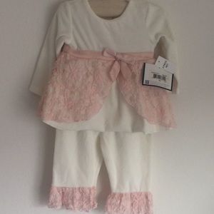 NWT. 2 Piece Infant Girls Pants Set. Size 6 Months
